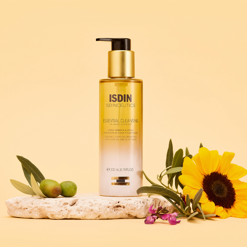 ISDIN Essential Cleansing